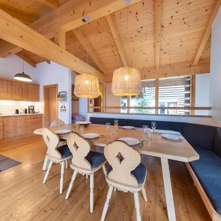 Dom wakacyjny Schoeneben Edelhirsch Wald im Pinzgau