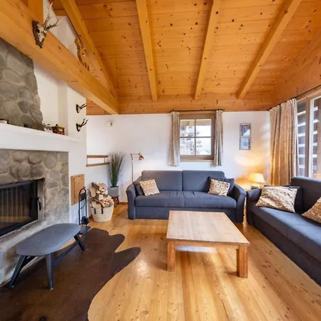 Dom wakacyjny Schoeneben Edelhirsch Wald im Pinzgau