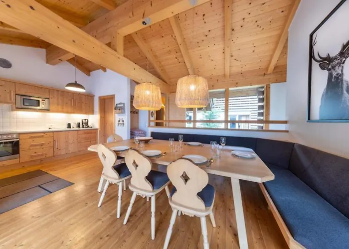 Сasa de vacaciones Schoeneben Edelhirsch Wald im Pinzgau